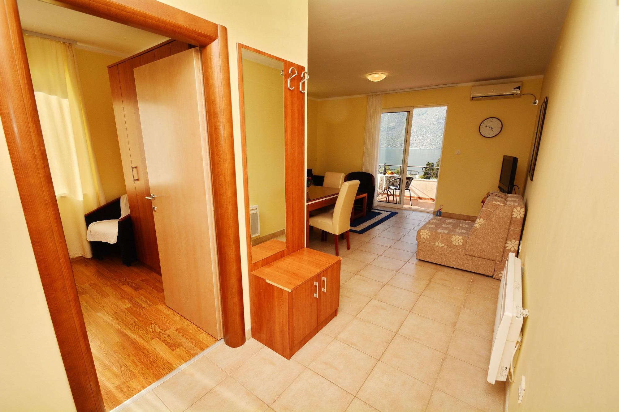 Apartments Soso Cattaro Esterno foto